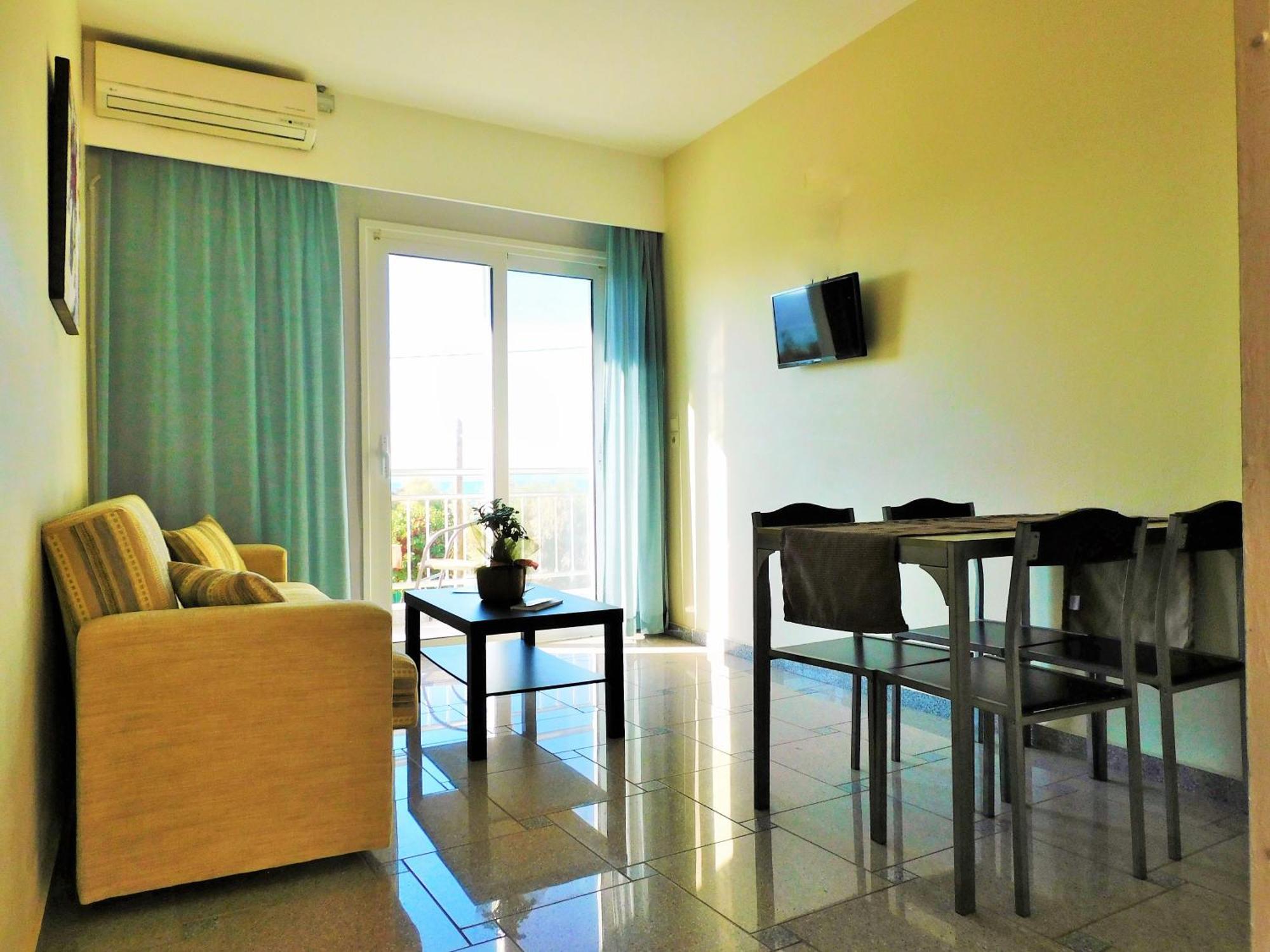 Arisvi All Seasons Hotel Skala Kallonis Exterior photo