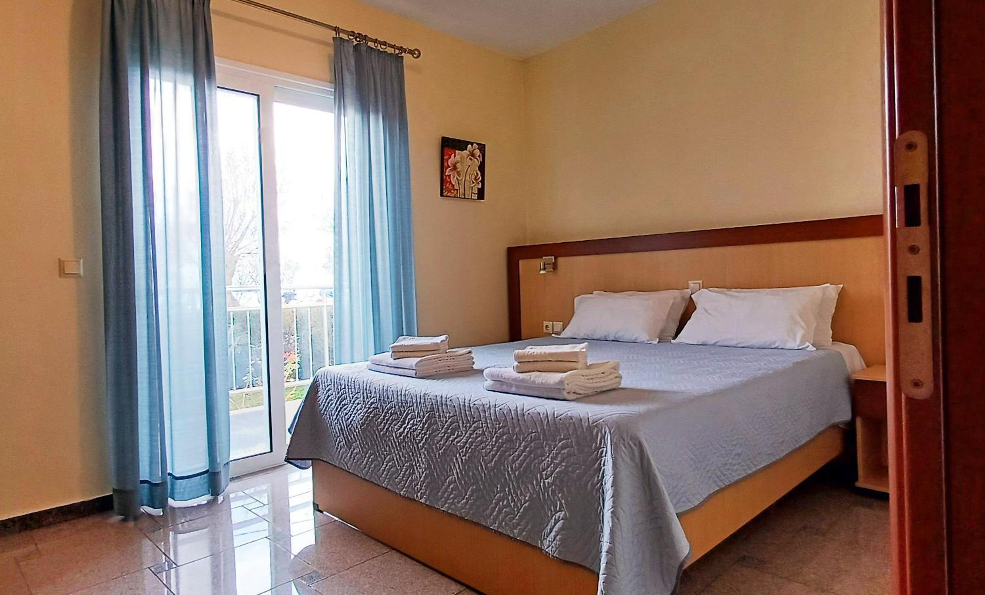 Arisvi All Seasons Hotel Skala Kallonis Exterior photo